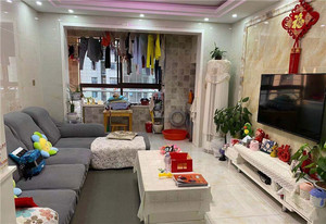 中南锦城113平方 好楼层 精装 3室2厅1卫 满2年 送车位  售价168万